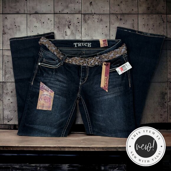 🆕 Truce Curvy Boot-cut Jeans with Belt NWT Size 13 - Picture 1 of 6